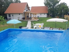 Mirela House Palic - Kuća sa bazenom kraj jezera