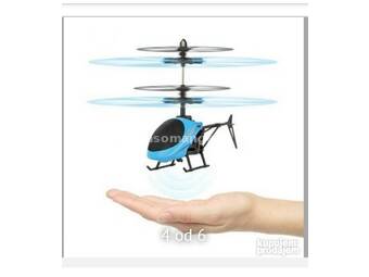 Leteći helikopter dron