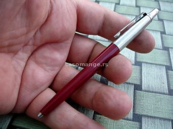 PARKER - standardna hemijska olovka u bordo boji