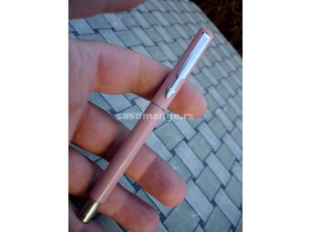 PARKER - stara kvalitetna hemijska olovka
