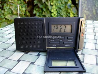TRAVELLERS RC radio clock - radiokontrolisani stoni radiosat