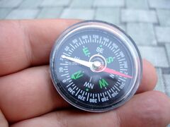 Mali okrugli kompas