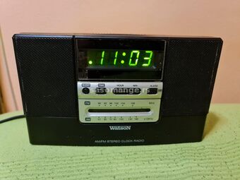 WATSON UR-4547 - stoni radio sat - budilnik na struju