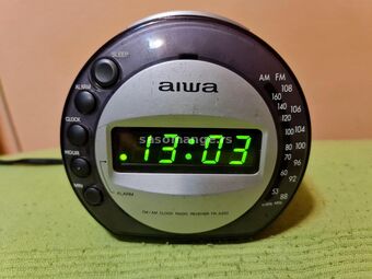AIWA FR-A220EZ - radio sat - budilnik na struju
