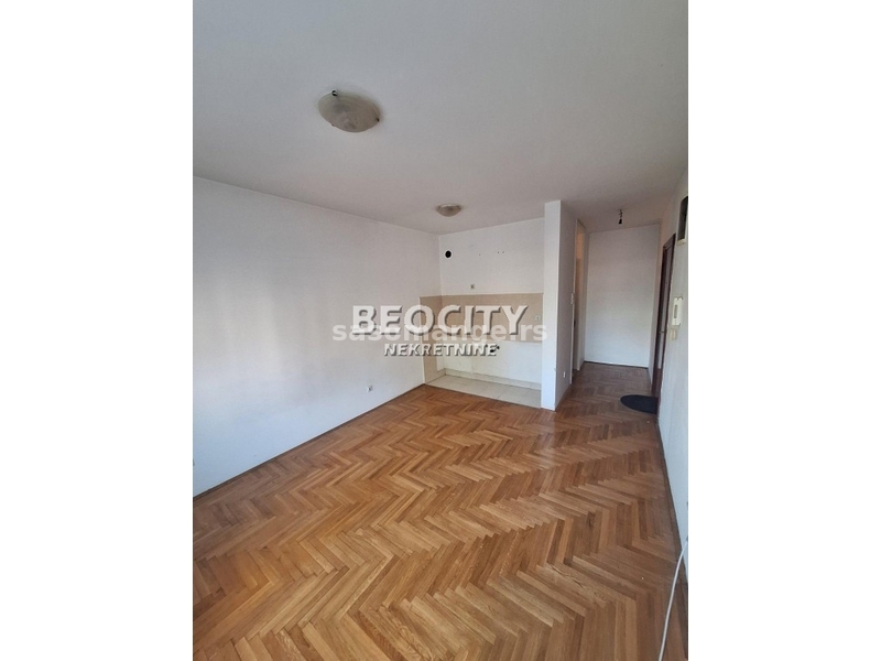 Novi Sad, Liman 4, Bulevar Cara Lazara , 0.5, 20m2