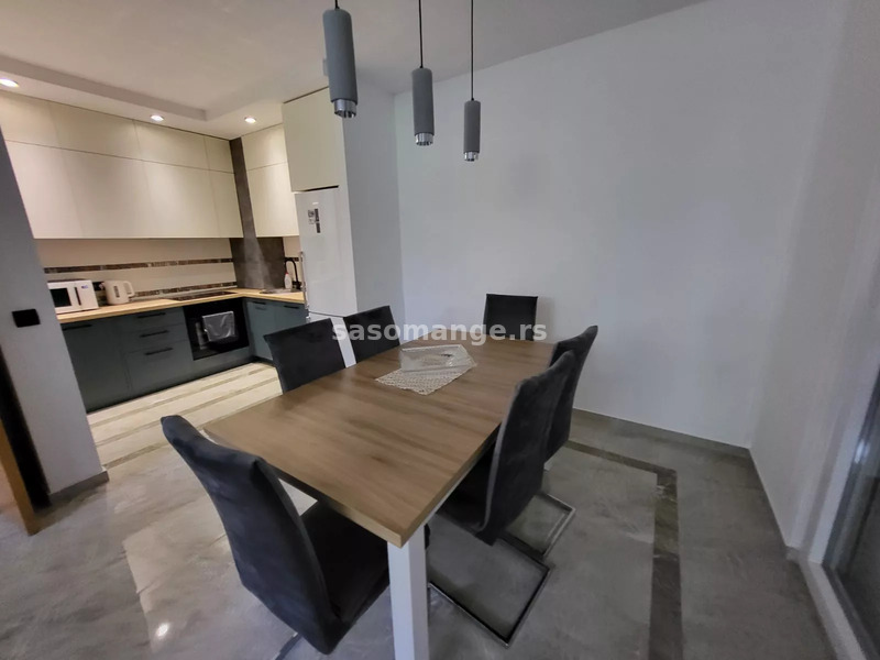 Nova moderna kuca apartmanskog tipa u Sutomoru, Bar