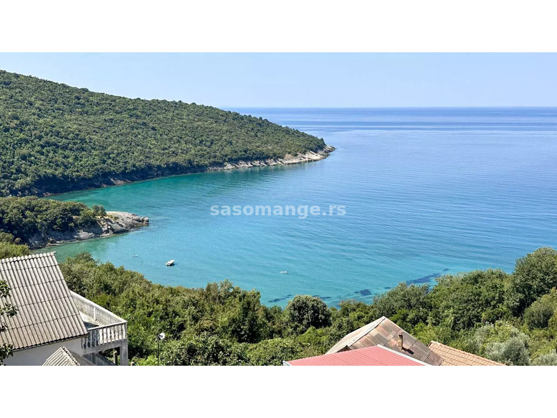 Porodična kuca u mirnom selu Kruče, Ulcinj