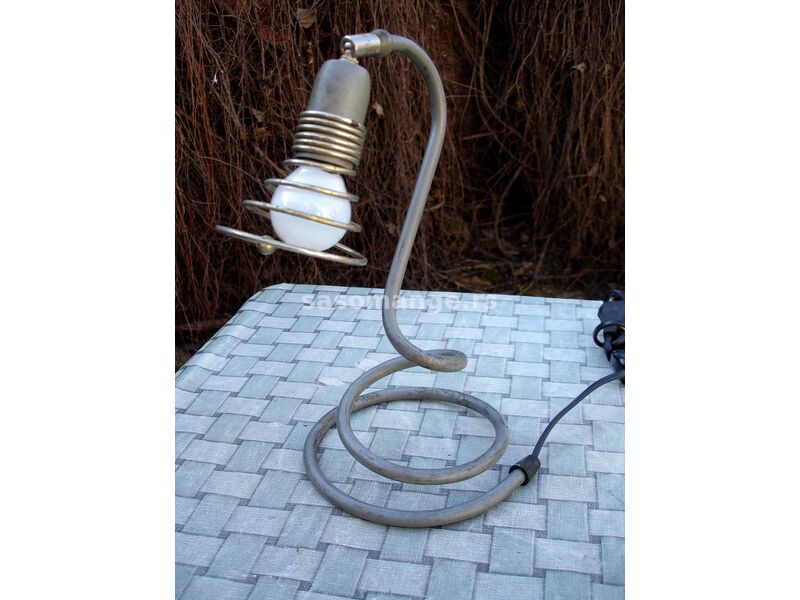 Stara stona lampa br.517