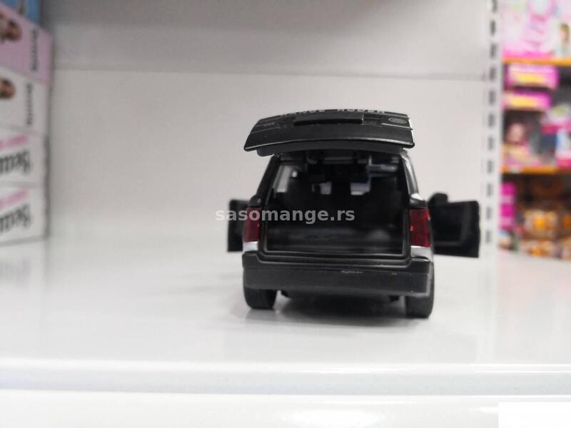 Range rover crni metalni autić