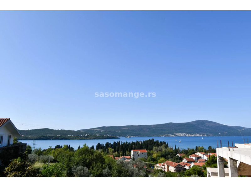 Kuća sa lijepim pogledom na Tivatski zaliv, Tivat