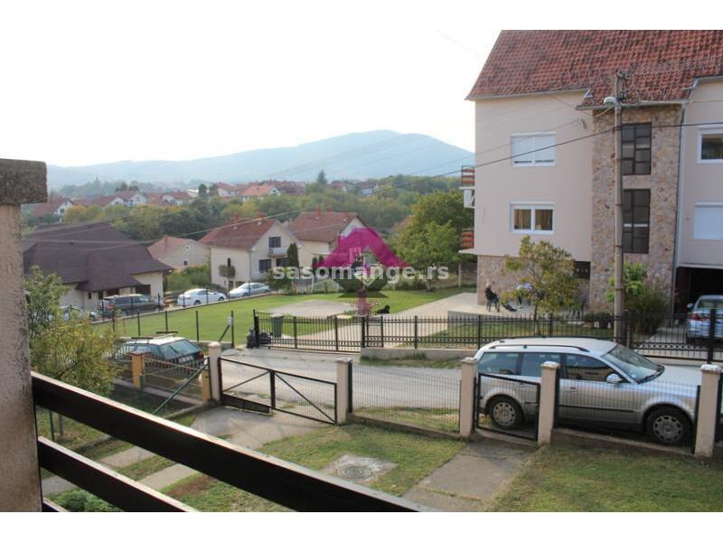 Aranđelovac, Cara Uroša, kuća sa 4 etaže, pr+2+ptk, sama na placu ID#1330