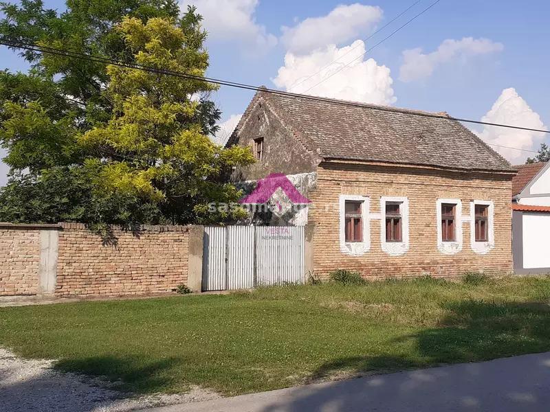Banatsko Novo Selo (Pančevo), kuća 111m2, p. objekti na placu 12,45ari ID#1368