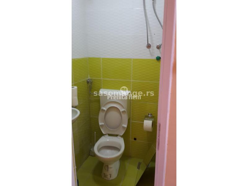 Voždovačka crkva, 20m2, pr, izlog ID#1408