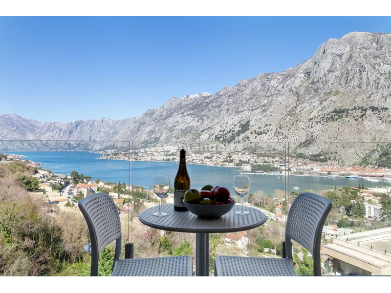 Moderni stanovi u kompleksu u Škaljarima, Kotor