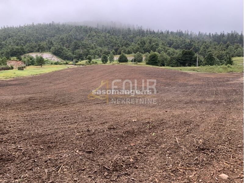 FUŽINE- GORSKI KOTAR PREDIVNA DRVENA VILA SA ZEMLJIŠTEM OD 28.000m2!