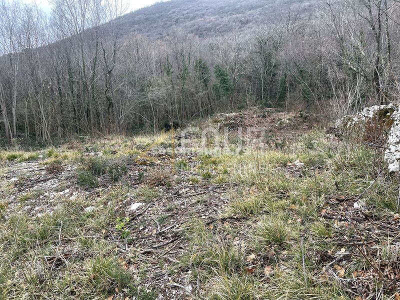 Brseč, građevinsko zemljište od 1.590m2