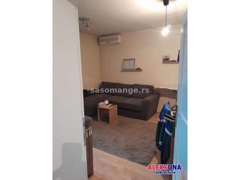 NOVI SAD - SAJAM - 44.00 m2