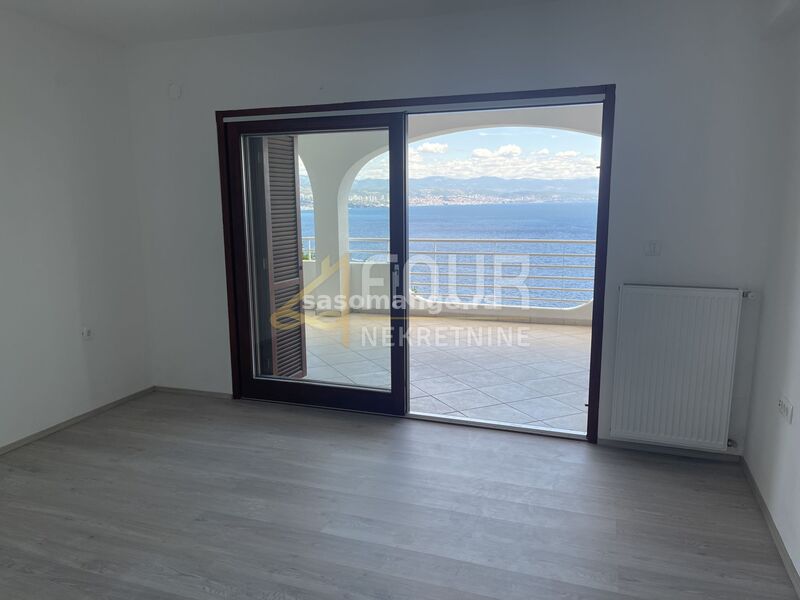 Opatija, 170.45m2, 2s+db, 3 terase, balkon, pogled, parking