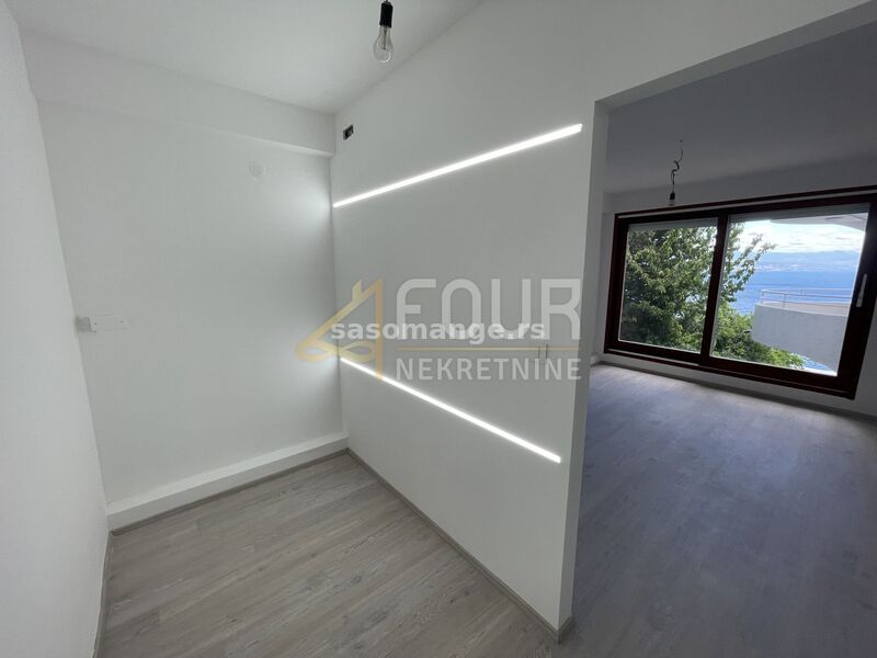 Opatija, 170.45m2, 2s+db, 3 terase, balkon, pogled, parking