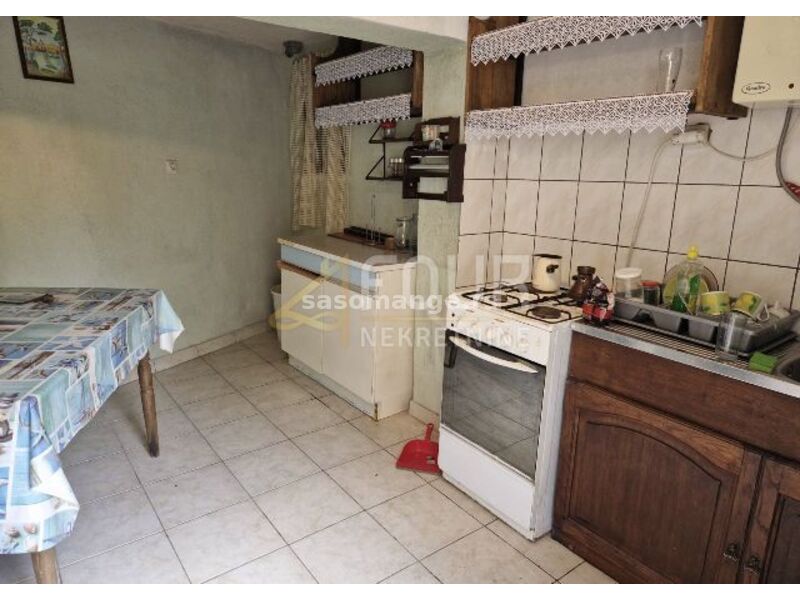 Novi Vinodolski, kuća s 3 apartmana