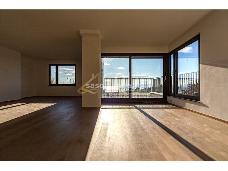 Opatija, 143.52m2, 3s+db, lođa i balkon, 100m od mora