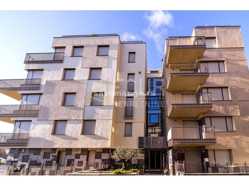 Opatija, 2s+db, 207.90m2, balkon i krovna terasa