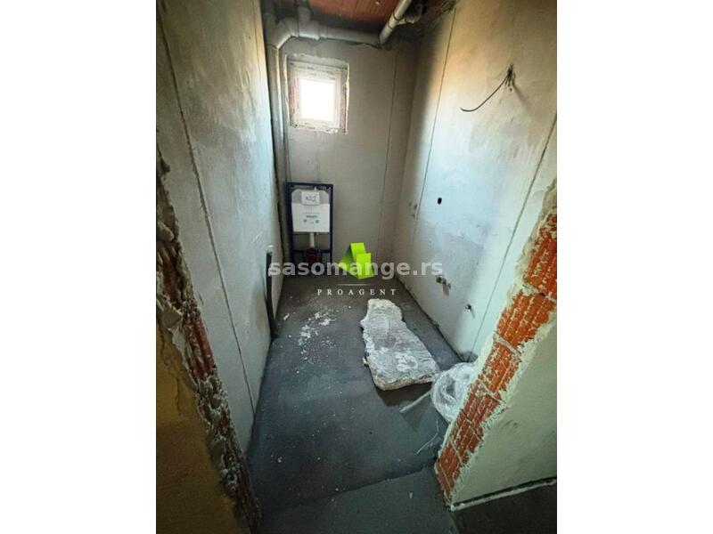 Odličan dvoiposoban stan u novogradnji sa PDV-om, Durlan ID#3978