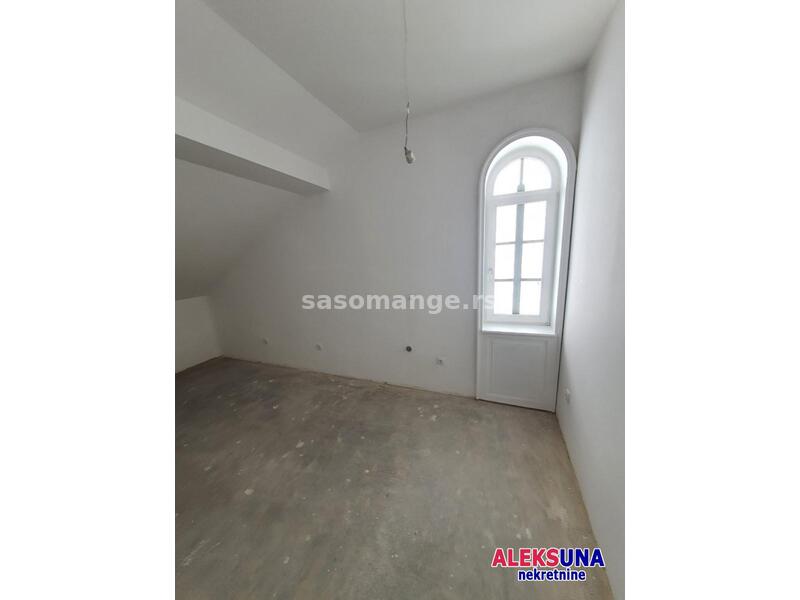 NOVI SAD - TELEP - 433.00 m2