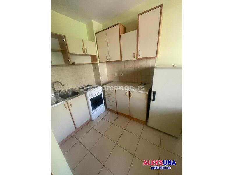 NOVI SAD - SAJAM - 48.00 m2