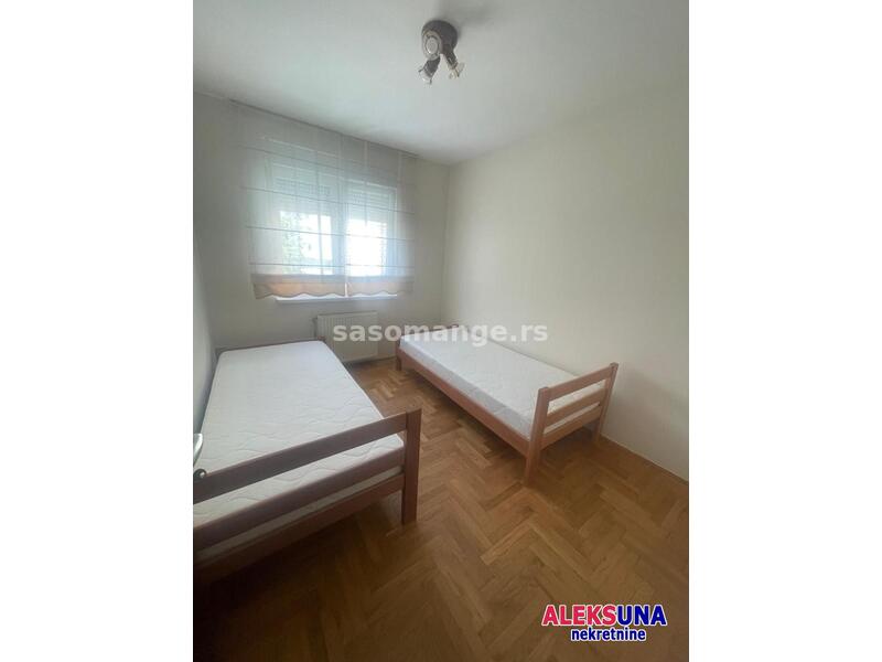 NOVI SAD - SAJAM - 48.00 m2