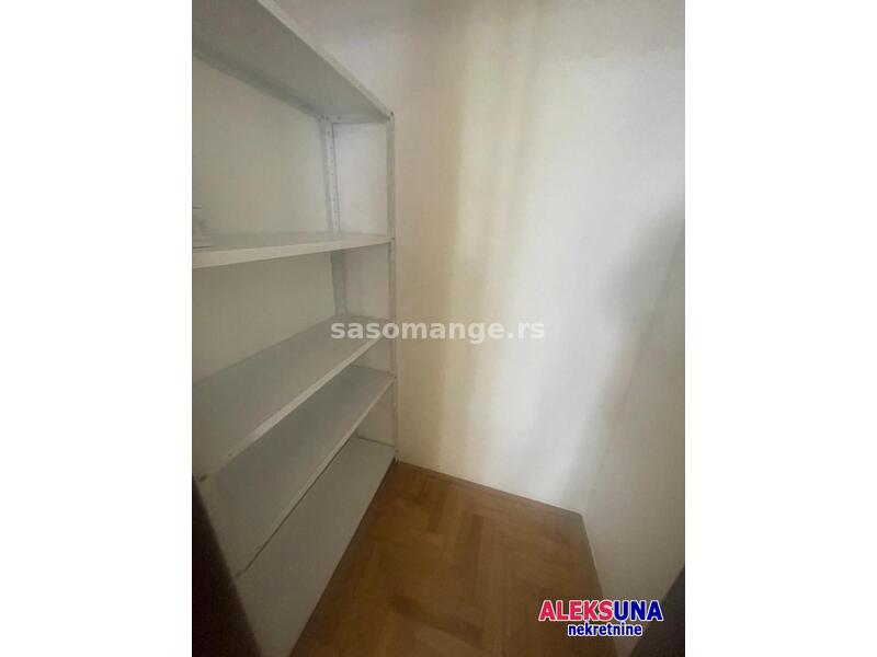 NOVI SAD - SAJAM - 48.00 m2