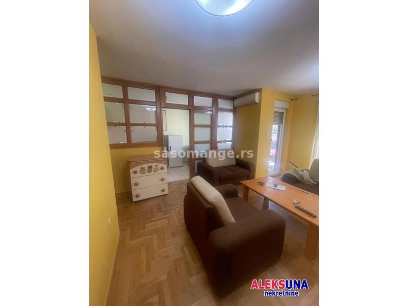 NOVI SAD - SAJAM - 48.00 m2