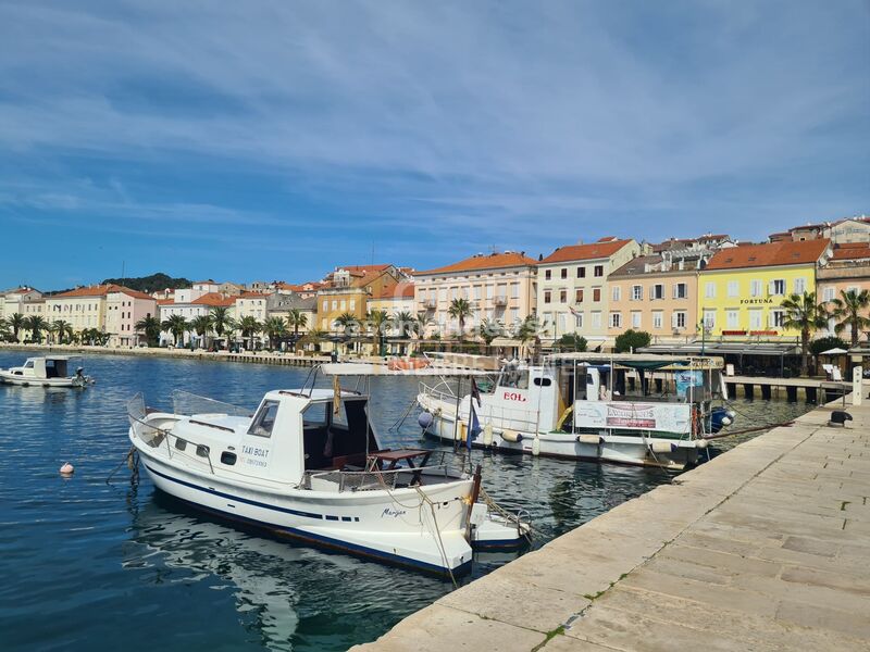 Mali Lošinj, moderni novi objekt 70m od rive!