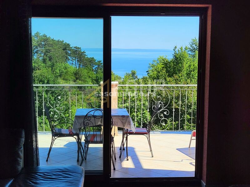 Opatija, Veprinac, kuća, 400m2, balkon s pogledom na more, garaža