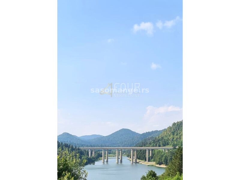 Gorski kotar, Fužine, kuća s garažom i pogledom na jezero