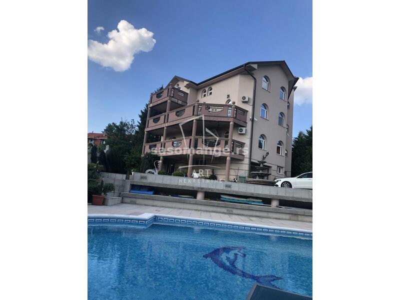 Miljakovac 3, kuća sa bazenom, mereno 600m2 ID#8475