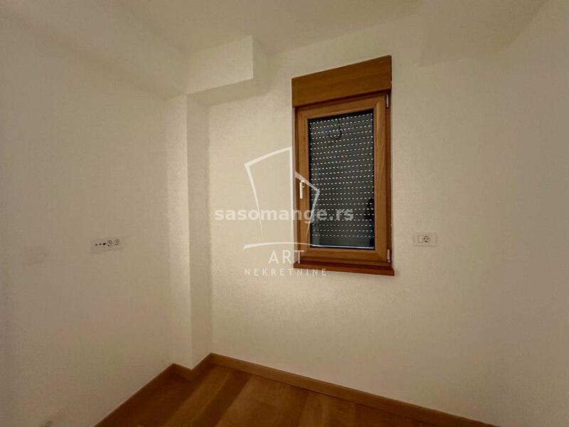 Vračar, dve stambene jedinice , mereno 82m2 ID#8559