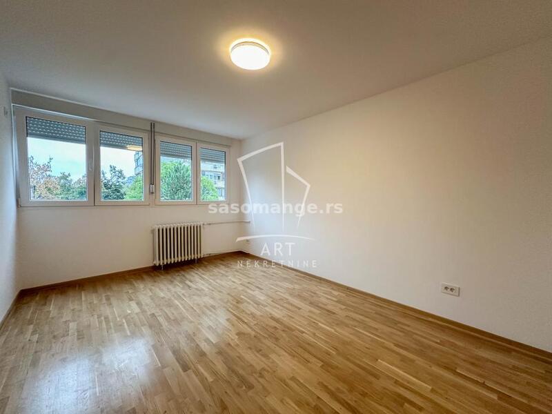 Fontana, odlična lokacija 69+2m2 ID#8717