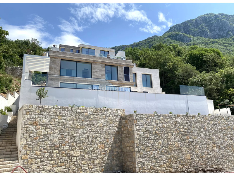 Moderna vila sa bazenom i panoramskim pogledom na more, Blizikuće - Budva