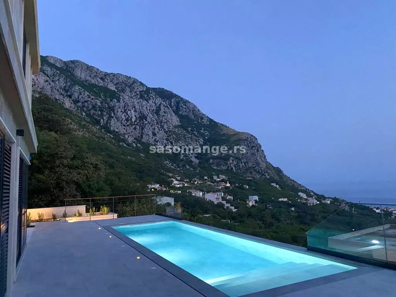 Moderna vila sa bazenom i panoramskim pogledom na more, Blizikuće - Budva