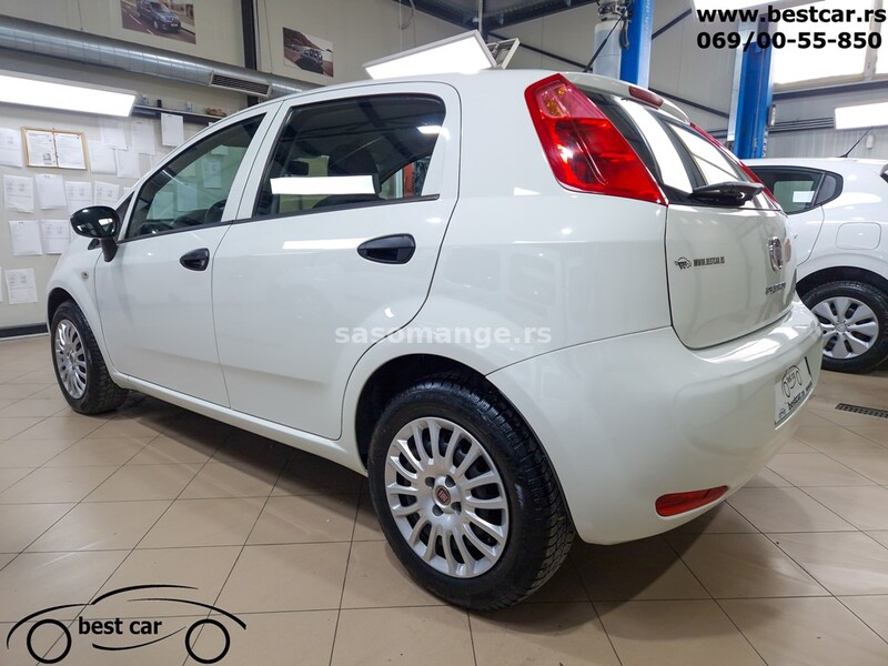 Fiat Grande Punto 4 sedista N1