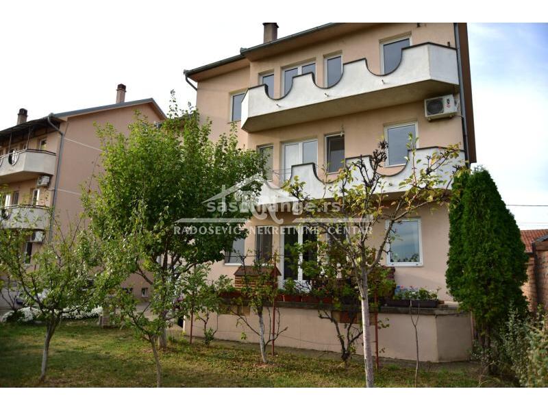 Miljakovac, troetažna kuća, 529m2+6ari placa ID#1286