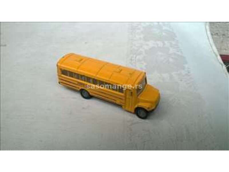 Siku School bus 1319,oko 1:87 (8,5 cm)