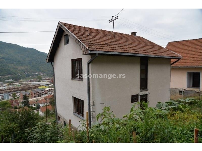 Prodaje se kuća,180 m2, ul.Rada Drobnjaka,Prijepolje
