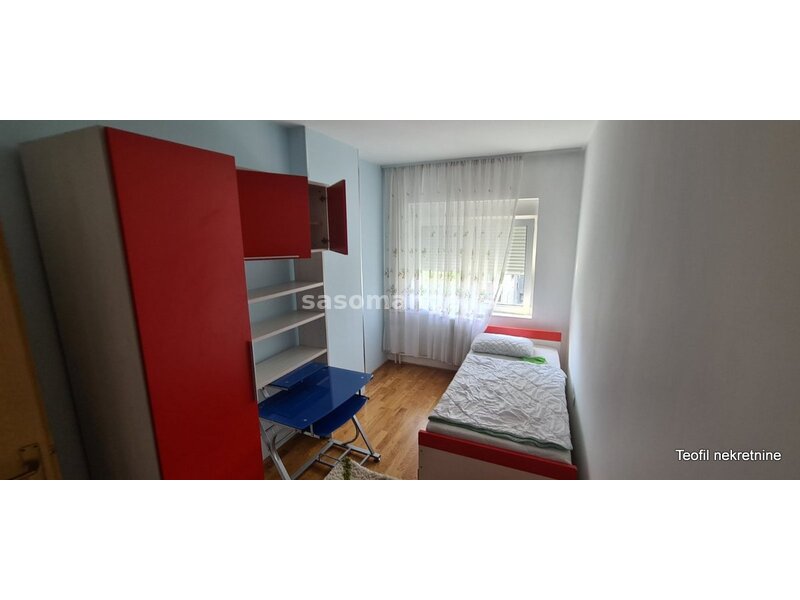 VRACAR ,JUŽNI BULEVAR ,68m2 , (T) ,800e