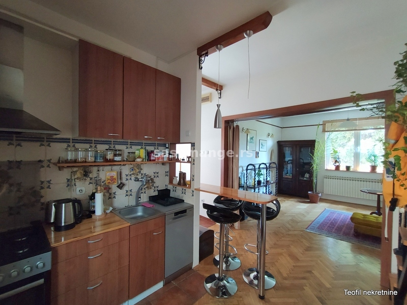 ZEMUN ,ZEMUN - KALVARIJA ,280m2 , 349000e