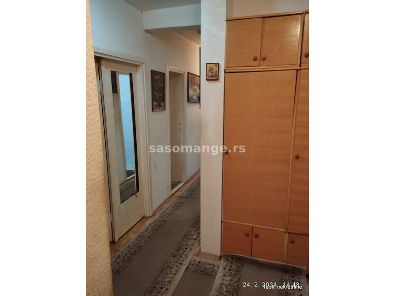 NOVI BEOGRAD ,BLOK 23 ,74m2 , (L)+G ,200000e