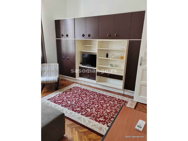 VRACAR ,JUŽNI BULEVAR ,45m2 , (48) ,600e