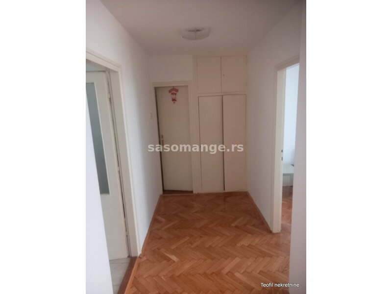 NOVI BEOGRAD ,BLOK 1 - FONTANA ,60m2 , (L) ,750e