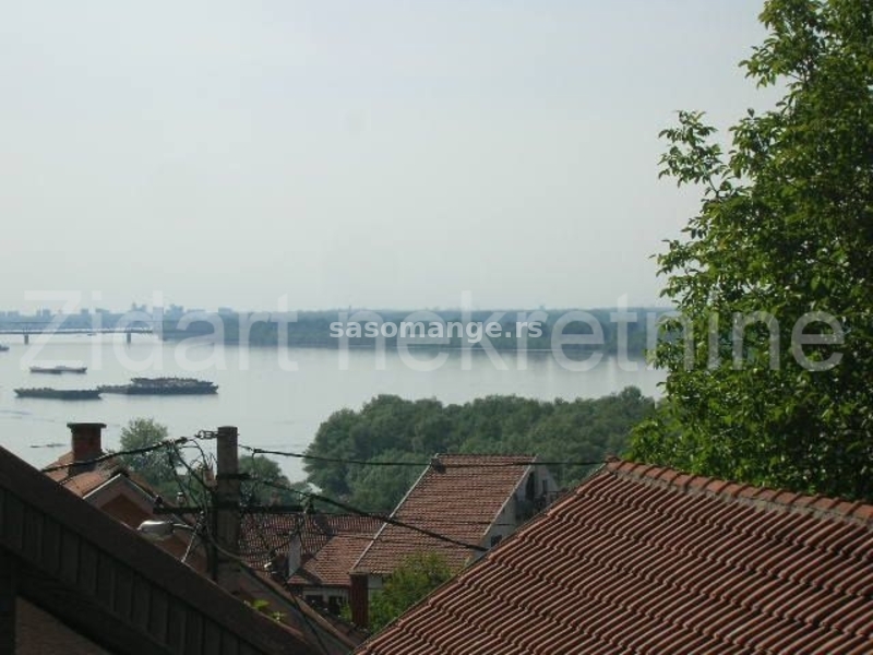 Kuća sa prelepim pogledom na Dunav, Palilula, Višnjica 2, 255m2, 3.5a